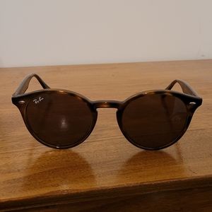 Rayban RB2180 Round Sunglasses